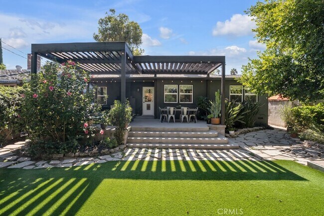 Building Photo - 22041 San Miguel St