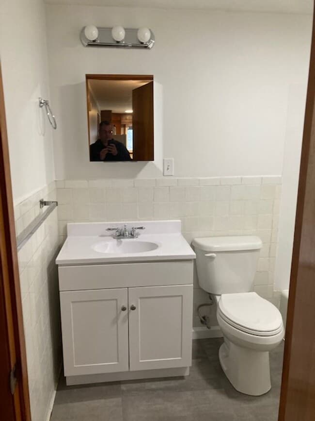 Building Photo - 100 Old Ithaca Rd