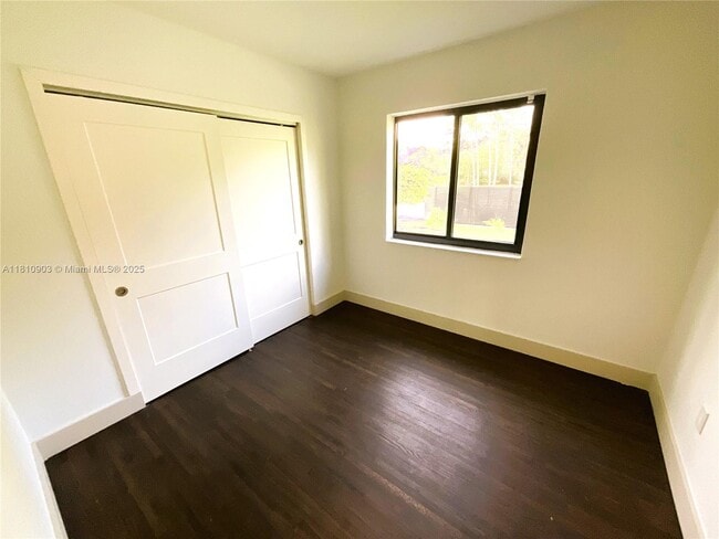 Building Photo - 6646 SW 60th St