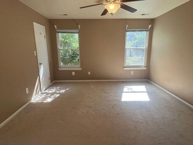 Building Photo - 105 Bellows Pl