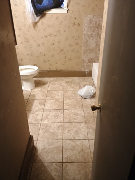 Building Photo - 1214 Garfield St