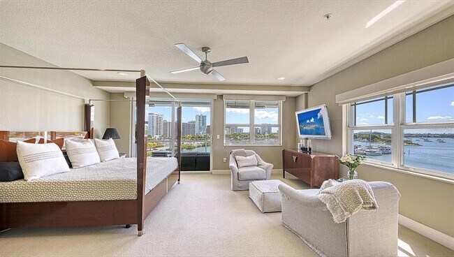 Building Photo - 650 Golden Gate Point