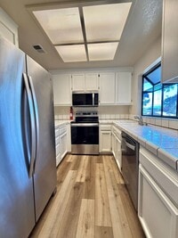 Building Photo - 2BD/2BA Condo in Gated Community | Private Balcony | Updated Interior - Santa Clara