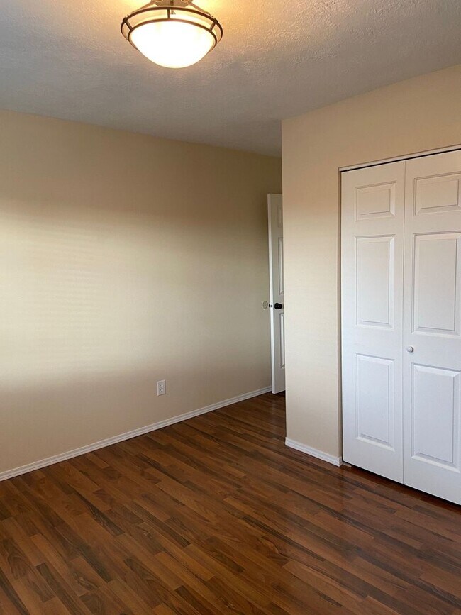 Building Photo - GPC-Monterey Duplex