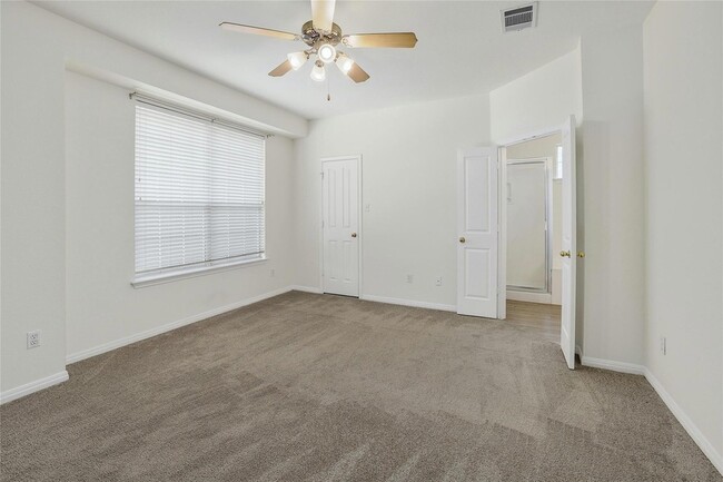 Building Photo - 8518 Cahill Dr