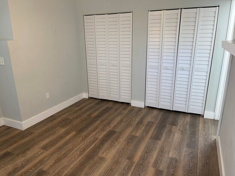 Building Photo - 536 14th St