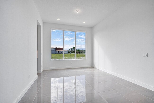 Building Photo - 4202 Mendel Ln
