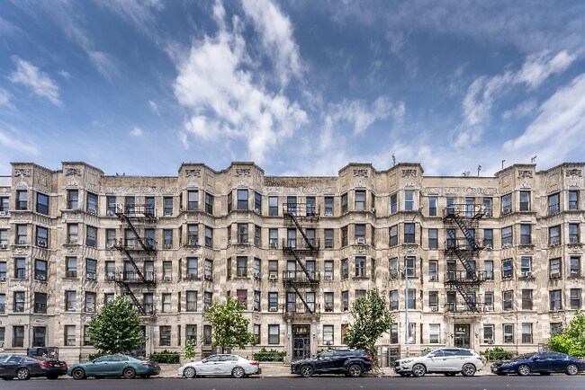 Building Photo - 160 Sherman Ave