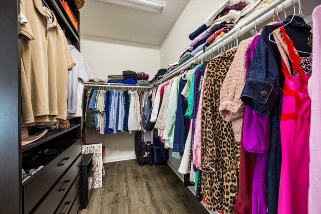 Building Photo - 22207 Davenport Downs Ln