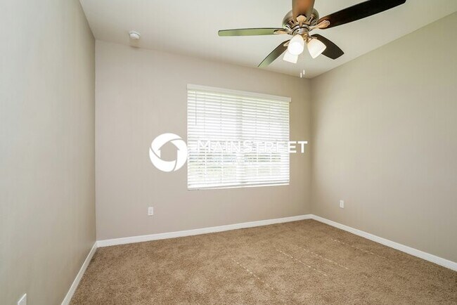 Building Photo - 3 Bedroom Pet-Friendly Home in Cape Coral, FL with Main Street Renewal