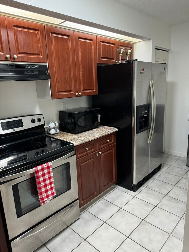 Building Photo - 8660 SW 212th St