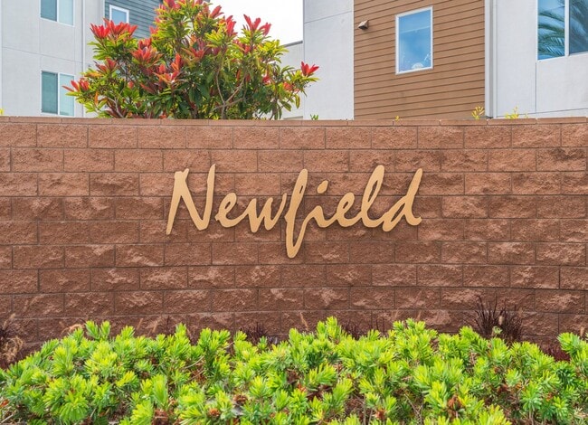 Building Photo - Beautiful Gardena Condominium in Gated Com...