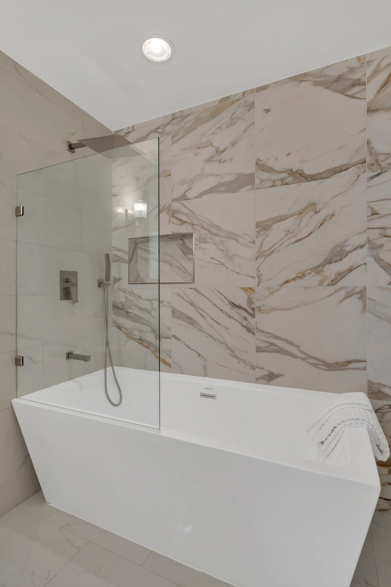 Building Photo - 309 Church St