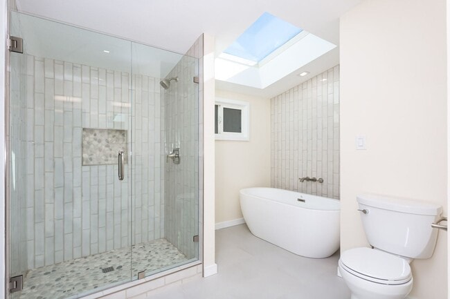 Building Photo - Newly updated Single-Story in Clairemont