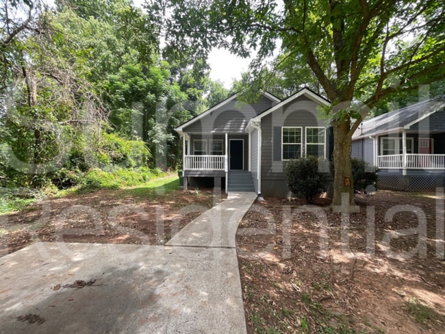 Building Photo - 651 Langston Dr SW