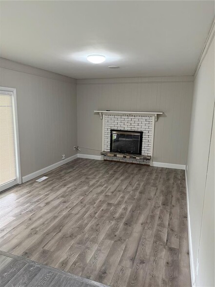 Building Photo - 3408 Greiner Dr