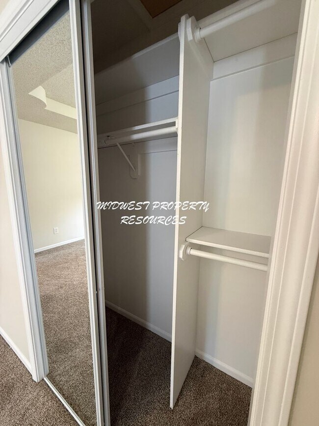 Building Photo - Amazing 3 Bedroom Home!