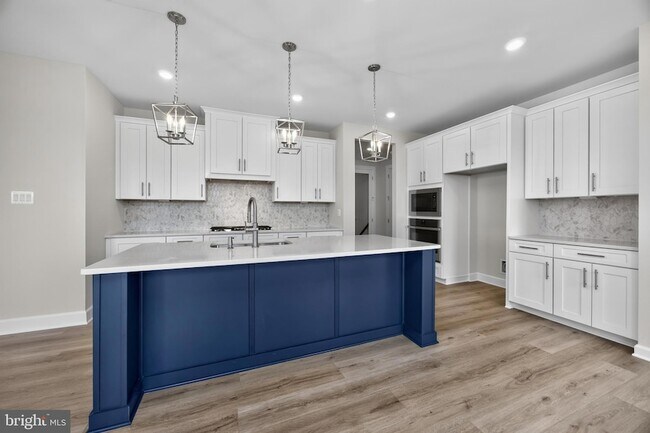 Building Photo - 1422 Gilray Dr