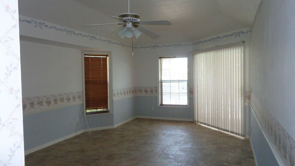 Building Photo - 1207 NW 18th St