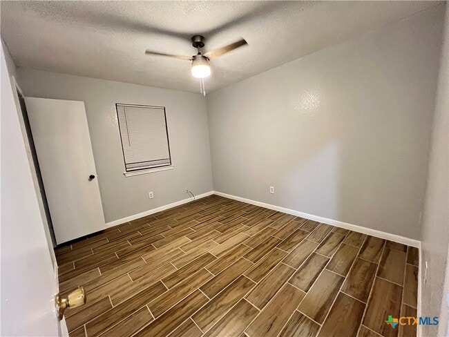 Building Photo - 303 Erby Ave