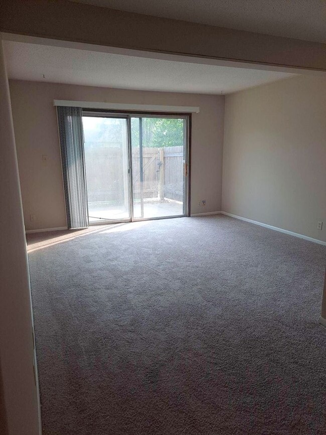 Interior Photo - Quail Creek Apts.