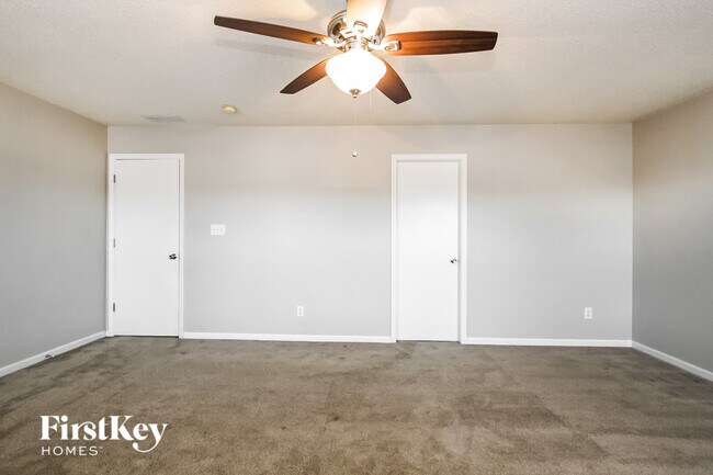 Building Photo - 12230 Sweet Creek Trail