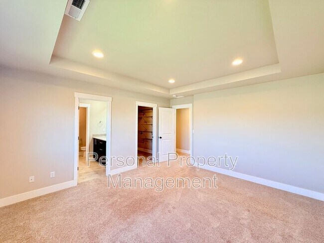 Building Photo - 8728 N 1st St