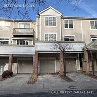 Building Photo - 10211 Cove Ledge Ct