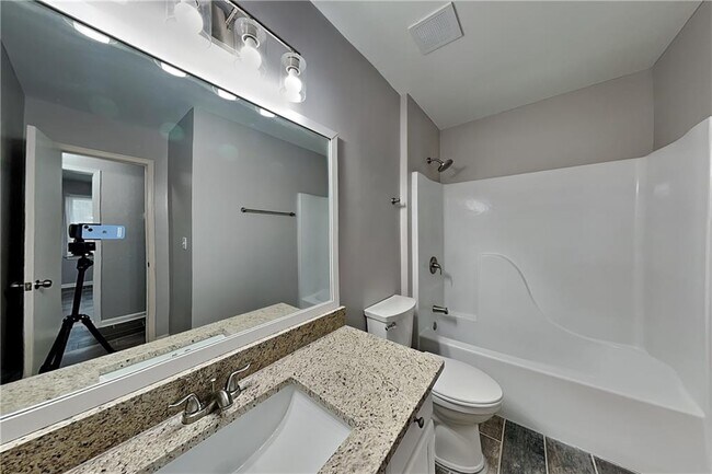 Building Photo - 304 Winchester Way