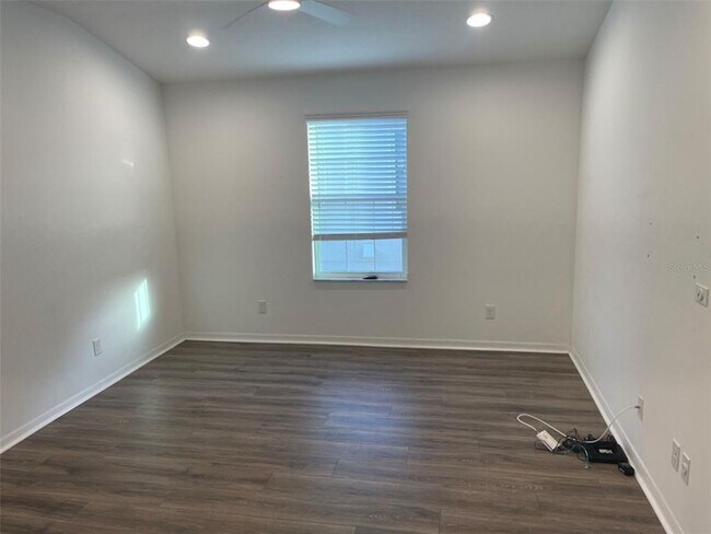 Building Photo - 11512 Crowned Sparrow Ln