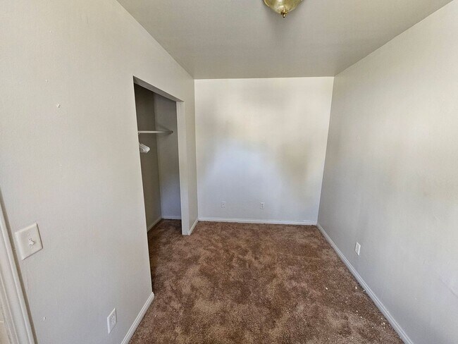 Building Photo - 1328 Lehman St
