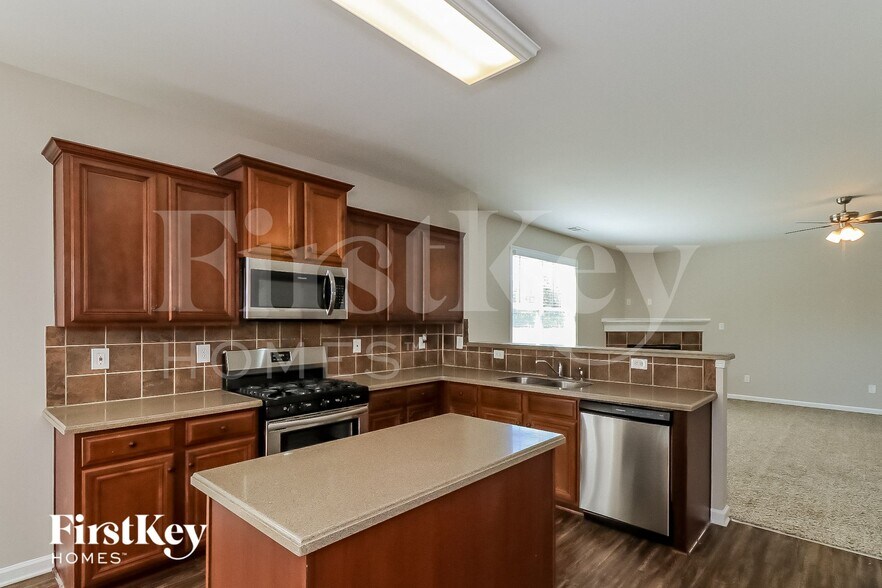 Building Photo - 15 Morrison Crossing