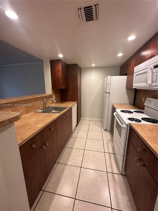 Building Photo - 8418 Coral Lake Way