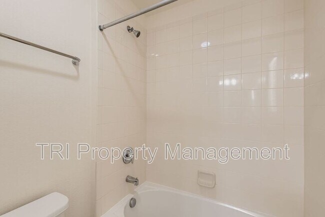 Building Photo - 645 W 171st Pl
