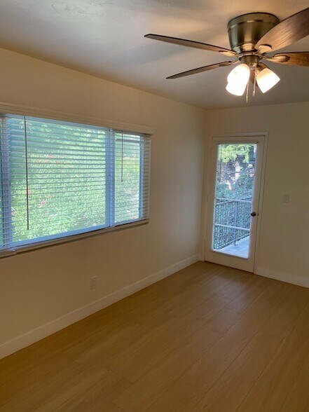 Building Photo - 3416 Front St