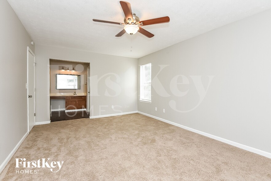 Building Photo - 3898 Centennial Trail NW