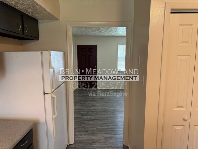 Building Photo - 1930 Lovell Rd