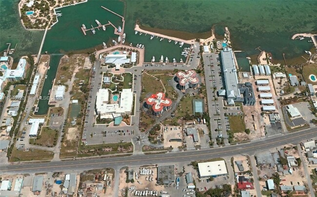 Building Photo - 1998 Overseas Hwy