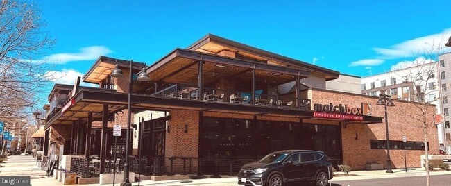 Building Photo - 44848 Tiverton Sq