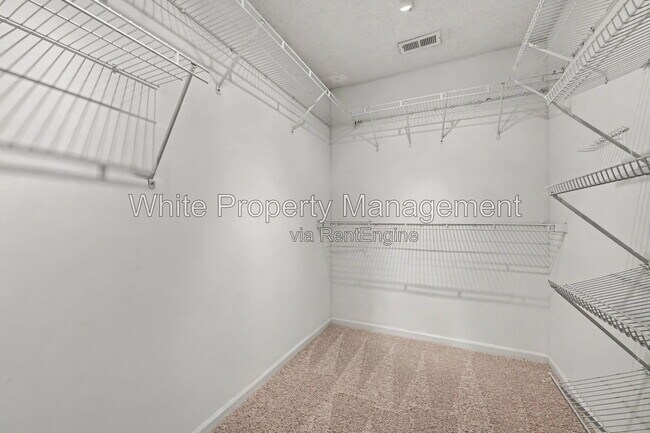 Building Photo - 9201 Hanworth Trace Dr