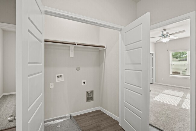 Building Photo - 15021 Alkay St
