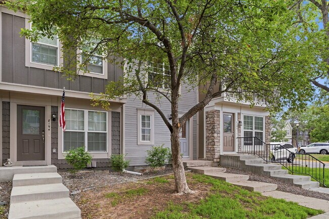 Building Photo - $2,140.95 with $300 off the first month's rent, 2 Beds - 2 Bath, Single Family Home in Centennial...