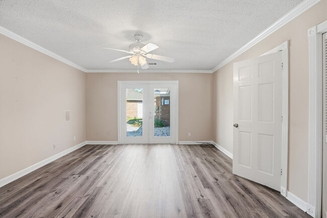 Building Photo - Mayfair Home For Lease with Backyard Oasis!