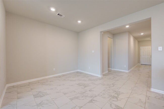 Building Photo - 26019 Steele Flower Dr