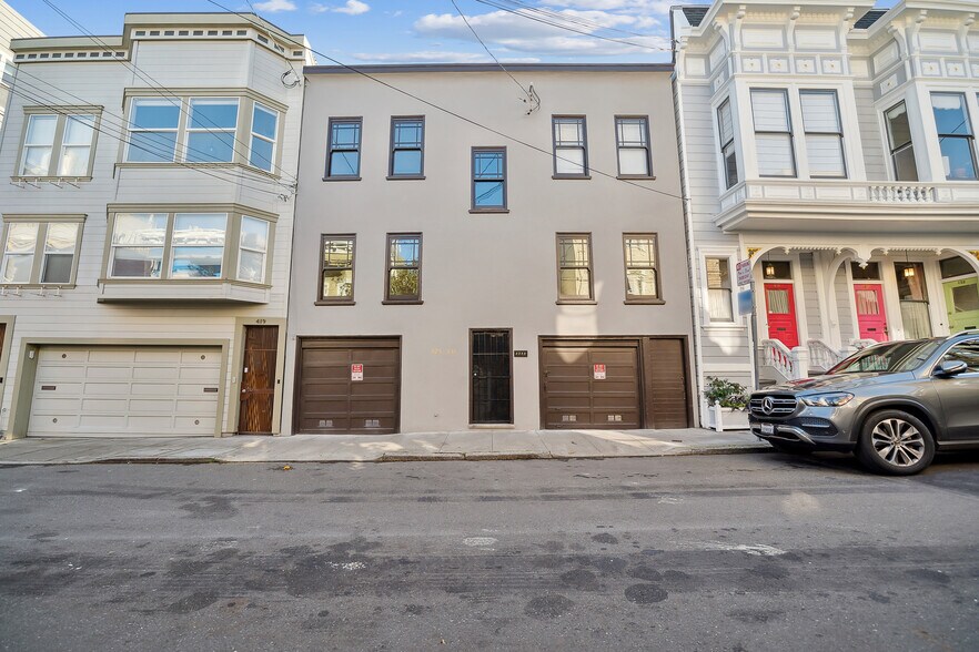 Building Photo - 429 Linden St