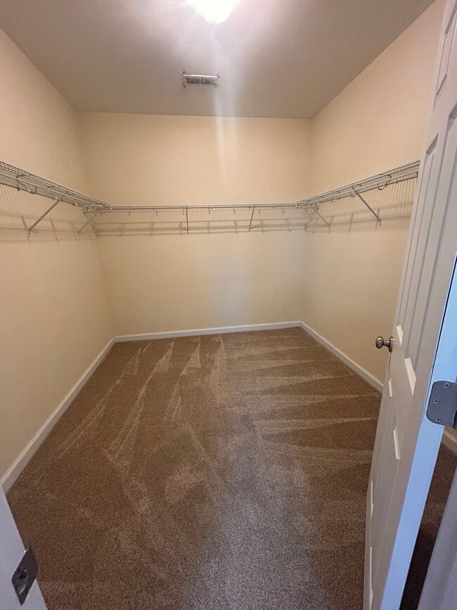 Building Photo - 4304 Dublin Rd