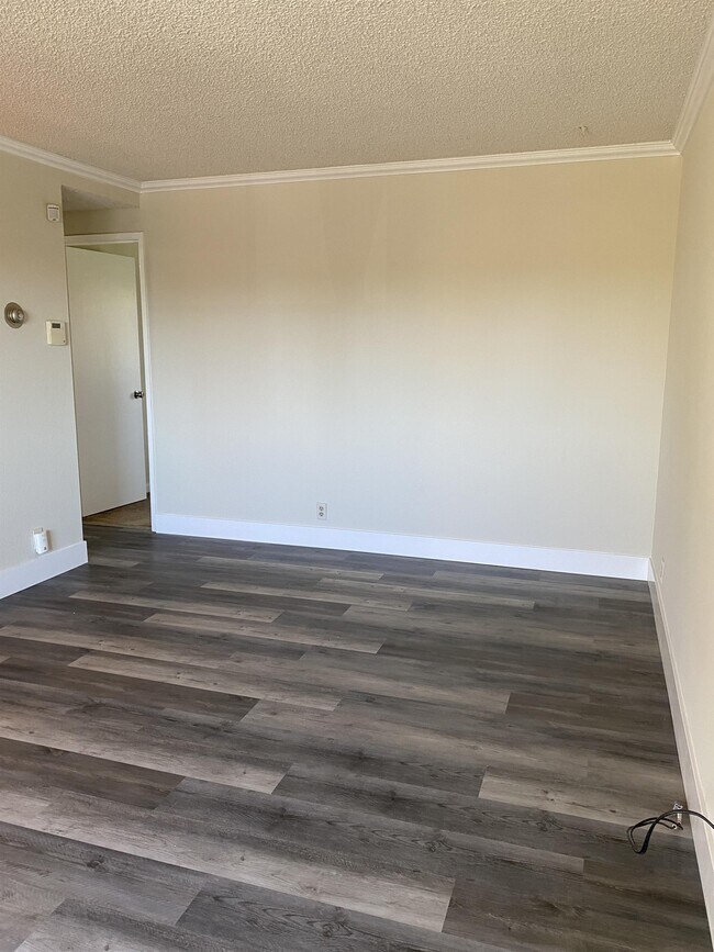 Building Photo - 280 Stonegate Cir