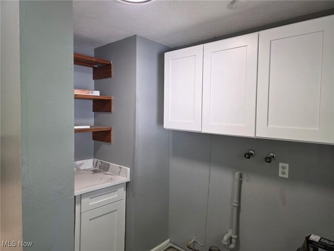 Building Photo - 608 Baldwin Ave