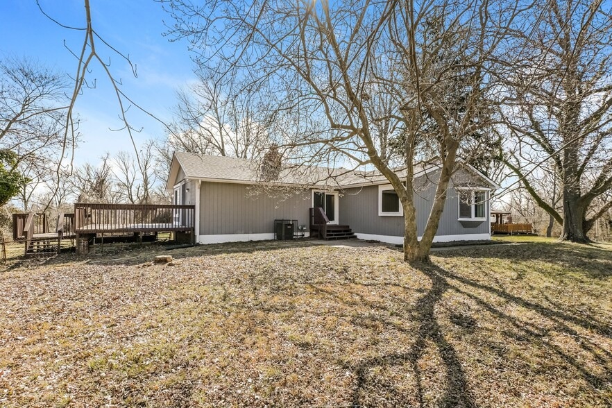 Building Photo - 2480 Redman Rd