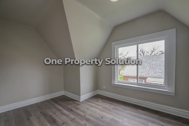 Building Photo - 3612 Van Buren St